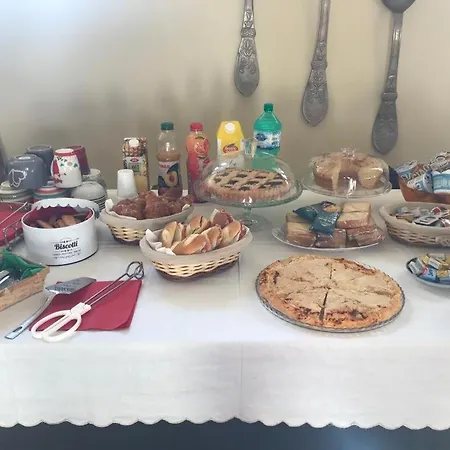 Podere Il Sasso Bed and Breakfast